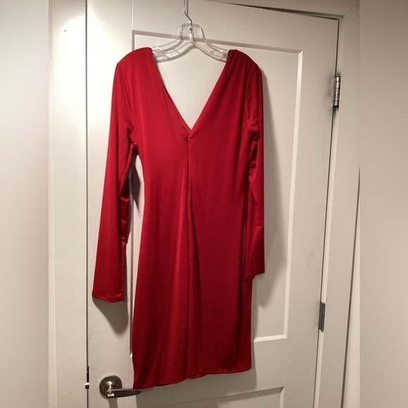 NWT Guess V-Neck Long Sleeve Twist Knot Waist Tulip Hem Sheath Dress Size 12 - Picture 4 of 8